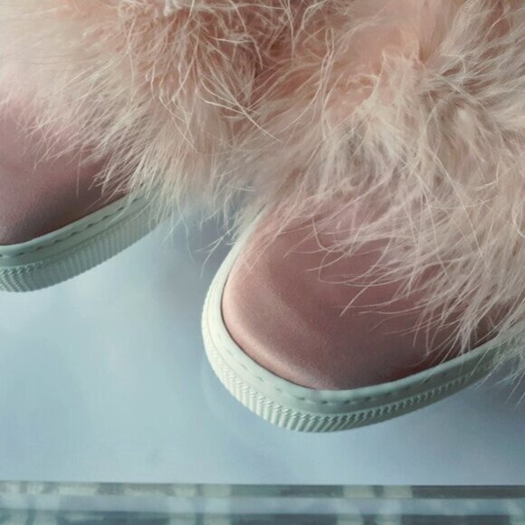 NIB NWT ZCD Montreal pink satin & feather sneakers, 37 - Picture 9 of 11